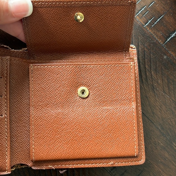 Louis Vuitton Monogram Bifold Wallet Authentic - Picture 8 of 12